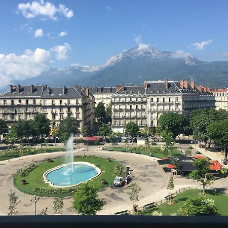 Sublime T2 Victor Hugo Hypercentre Grenoble Apartment Exterior photo